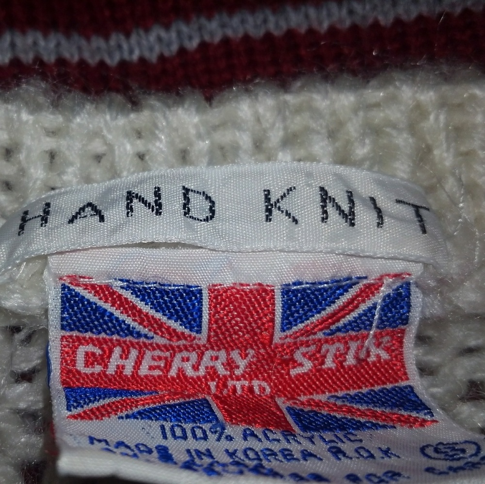 Small Hand Knit Acrilic Sweater White/Gray - Picture 4 of 5